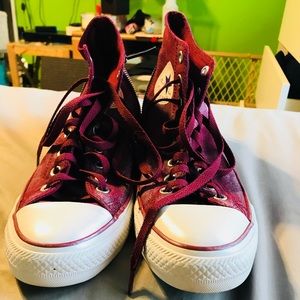Maroon converse all star high tops